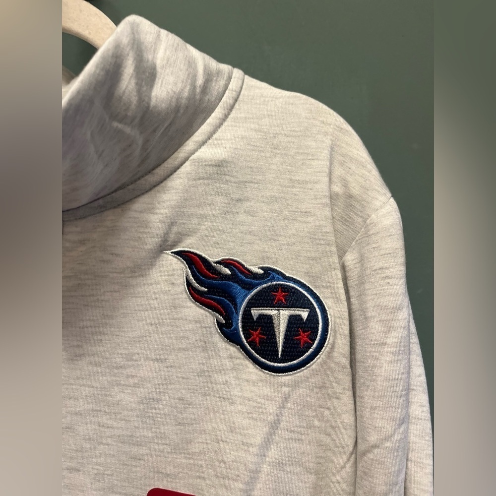 Women’s Tennessee Titans NFL Pullover XL Puff sleeve NWT - Picture 5 of 7